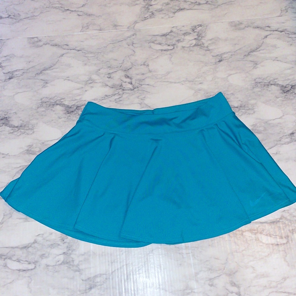 NikeCourt Dri-FIT Victory Skirt